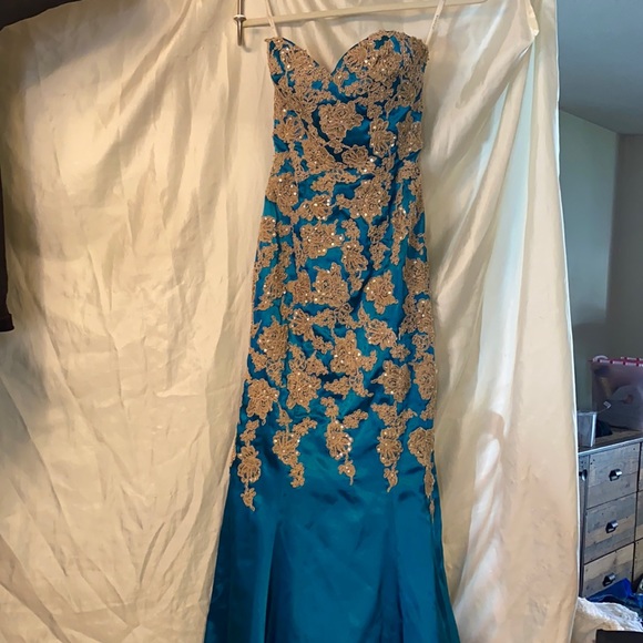 Formal - Picture 2 of 9